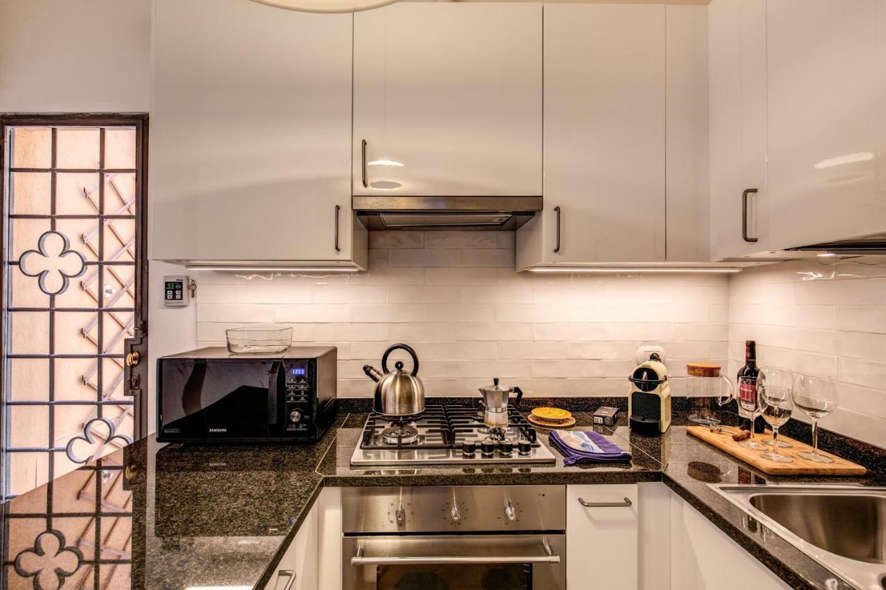Dimension Trevi Apartment Rome Exterior photo